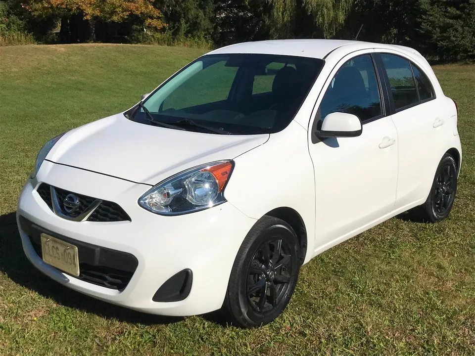 Nissan Micra 2015 photo 2