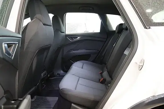 Audi Q4 E-Tron 2023 photo 5