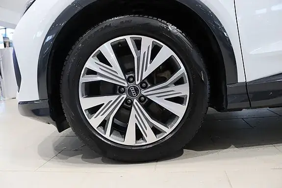 Audi Q4 E-Tron 2023 photo 3