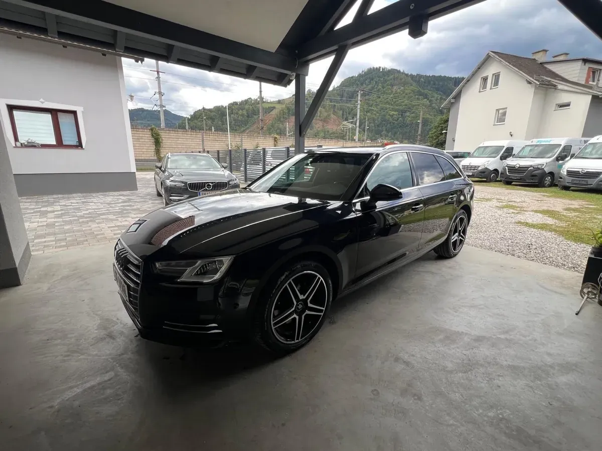Audi A4 2017 photo 2