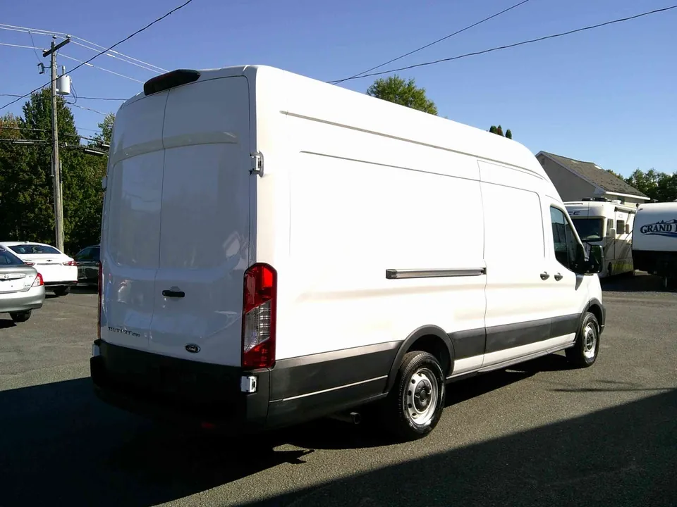 Ford Transit 2022 photo 4