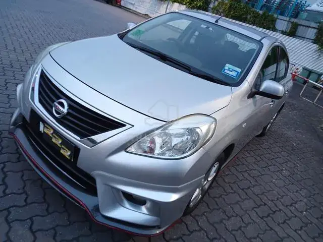 Nissan Almera