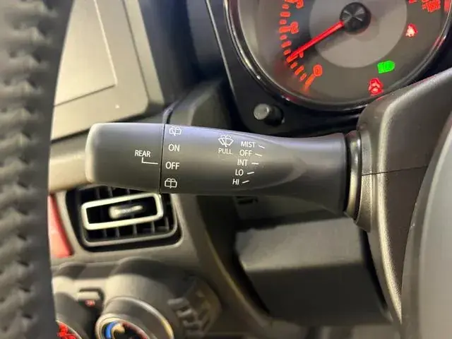 Suzuki Jimny 2026 photo 5