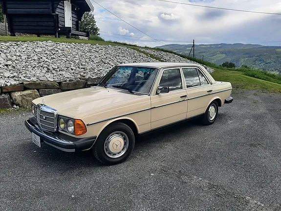 Mercedes-Benz 300 D