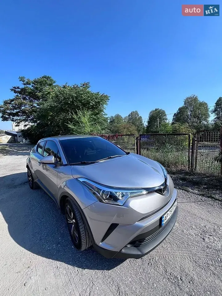 Toyota C-Hr 2019 photo 4
