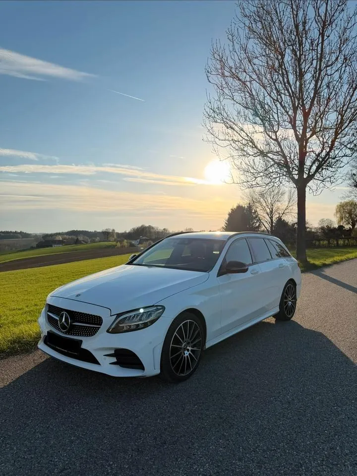 Mercedes-Benz C220