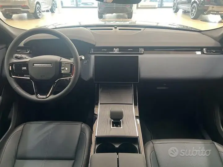 Land Rover Velar 2024 photo 4