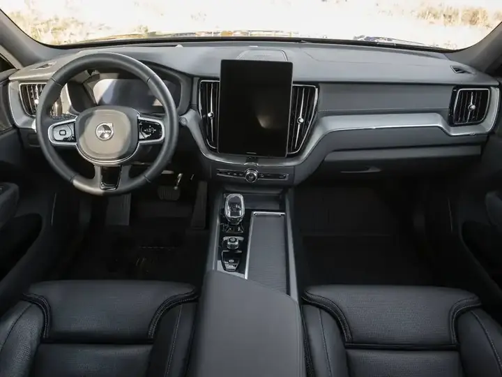 Volvo Xc60 2026 photo 4