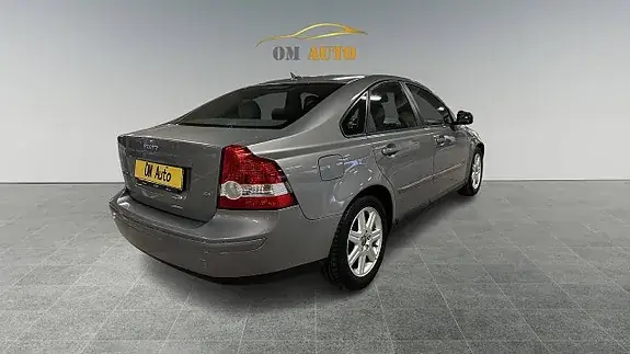 Volvo S40 2004 photo 2