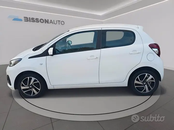 Peugeot 108 2021 photo 2