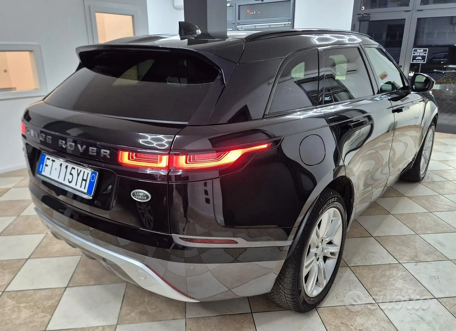 Land Rover Range Rover Velar 2019 photo 5