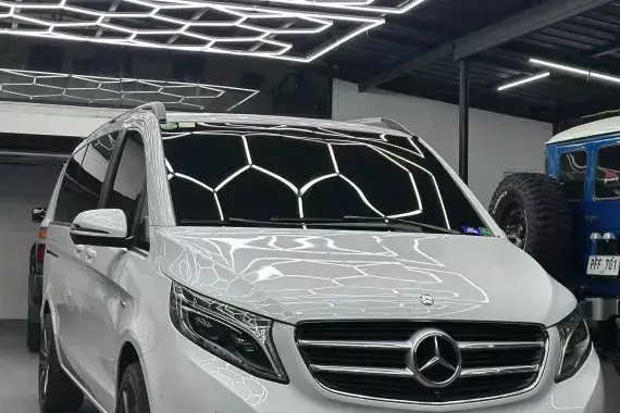 Mercedes-Benz V220D 2017 photo 2
