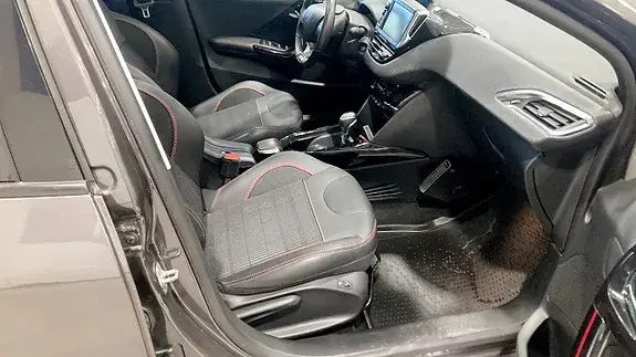 Peugeot 2008 2018 photo 3