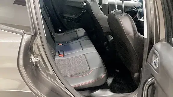 Peugeot 2008 2018 photo 4