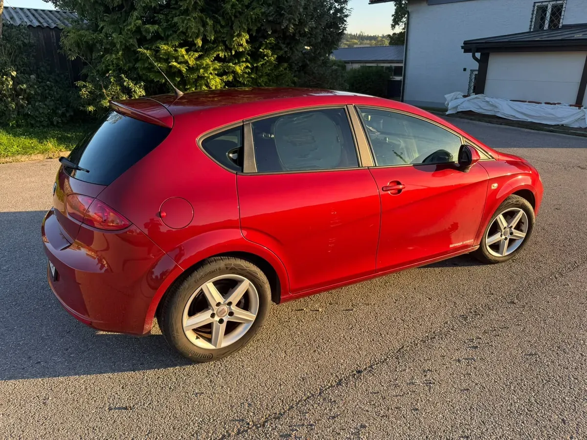 Seat Leon 2009 photo 3