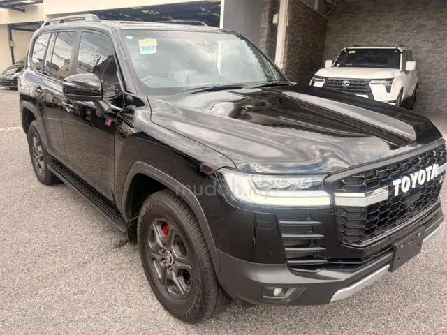 Toyota Land Cruiser 300