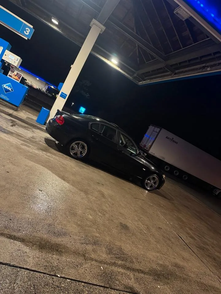 BMW E90