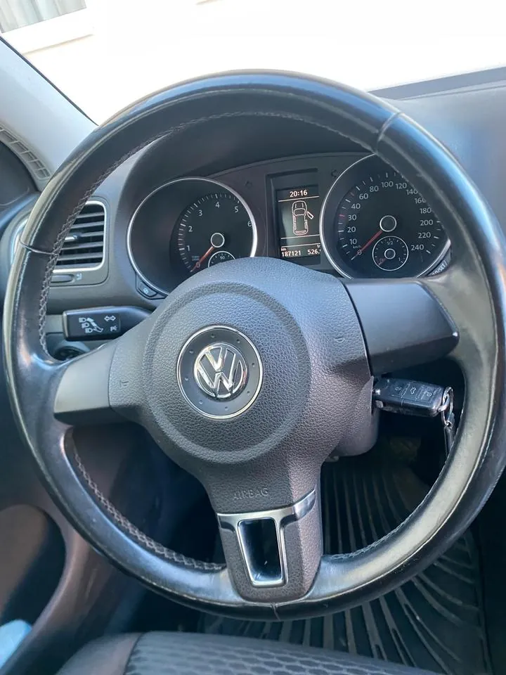 Volkswagen Golf 6
