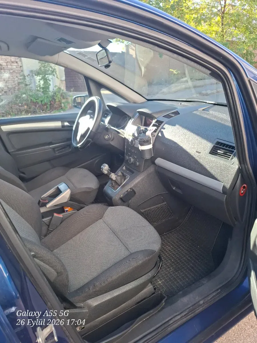Opel Zafira 2005 photo 3
