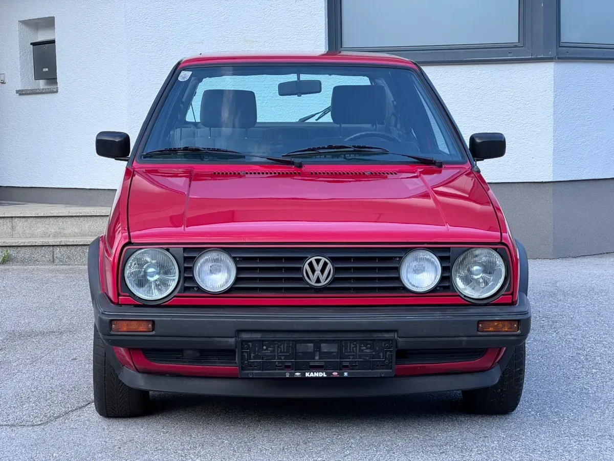 Volkswagen Golf 1989 photo 2