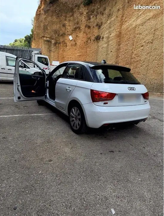 Audi A1 2014 photo 3