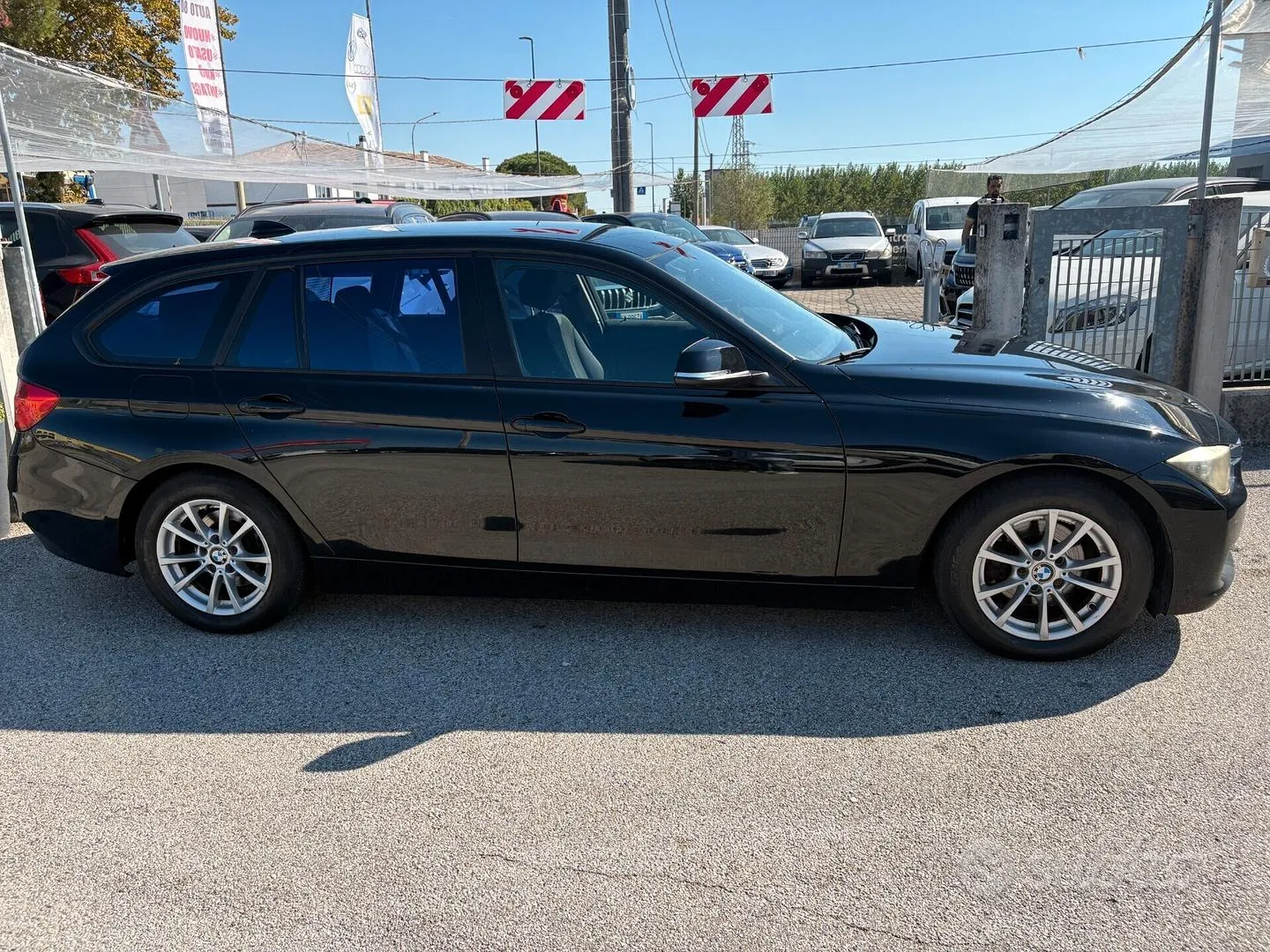 BMW 318D 2013 photo 3