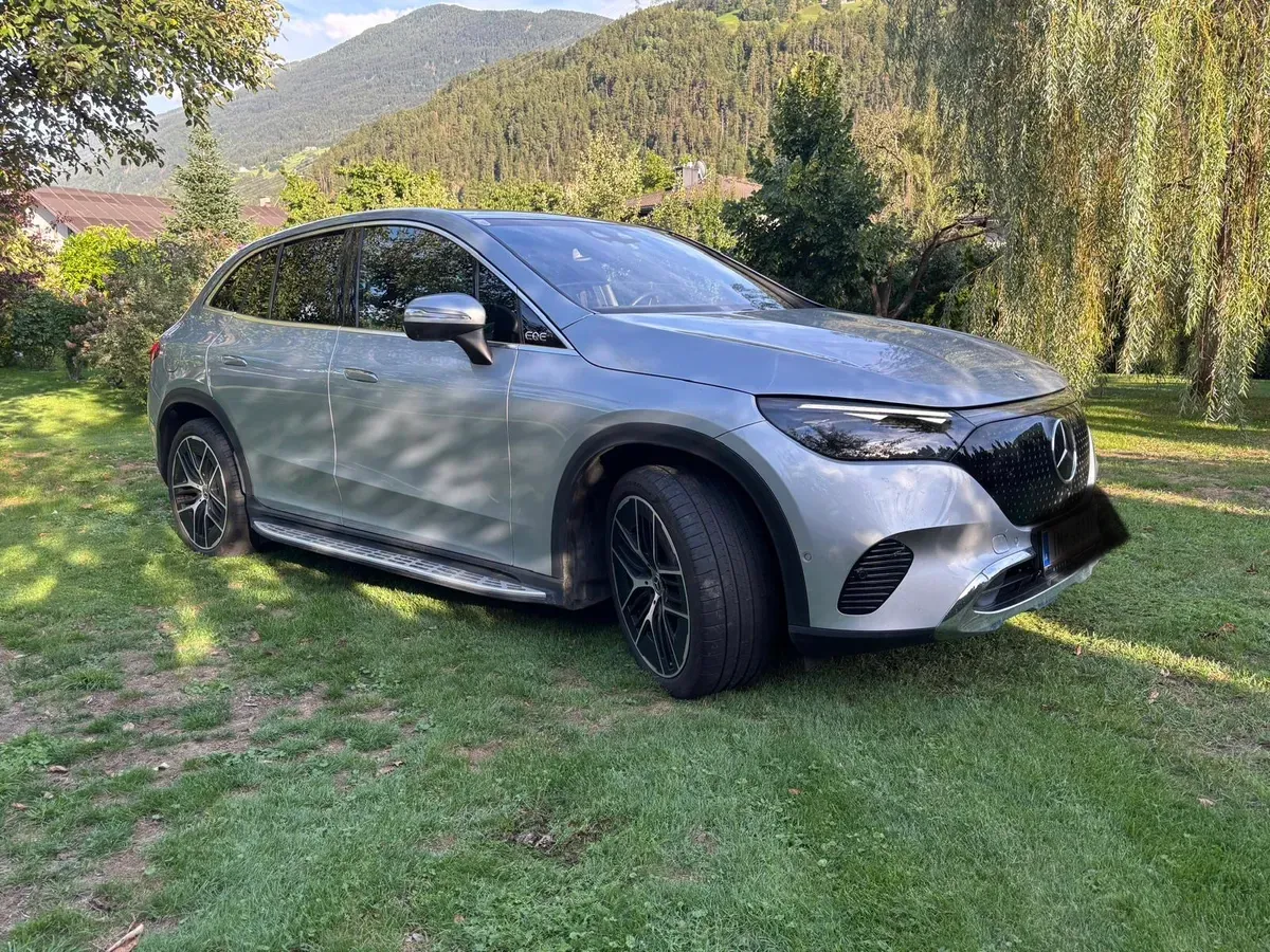 Mercedes-Benz Eqe Suv 2024 photo 2