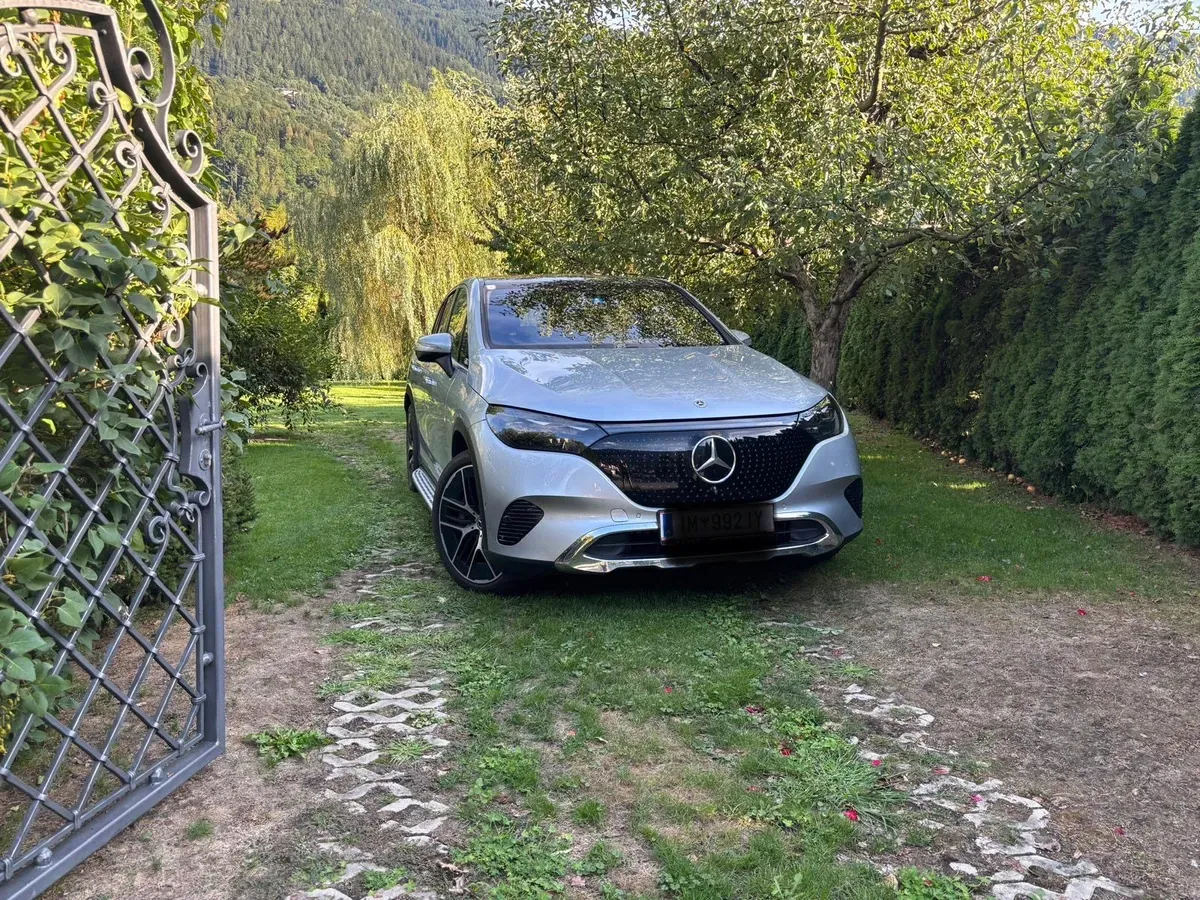 Mercedes-Benz Eqe Suv 2024 photo 3