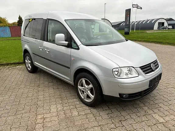 Volkswagen Caddy 2008 photo 2