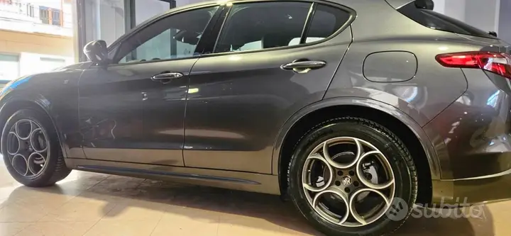 Alfa Romeo Stelvio 2023 photo 5