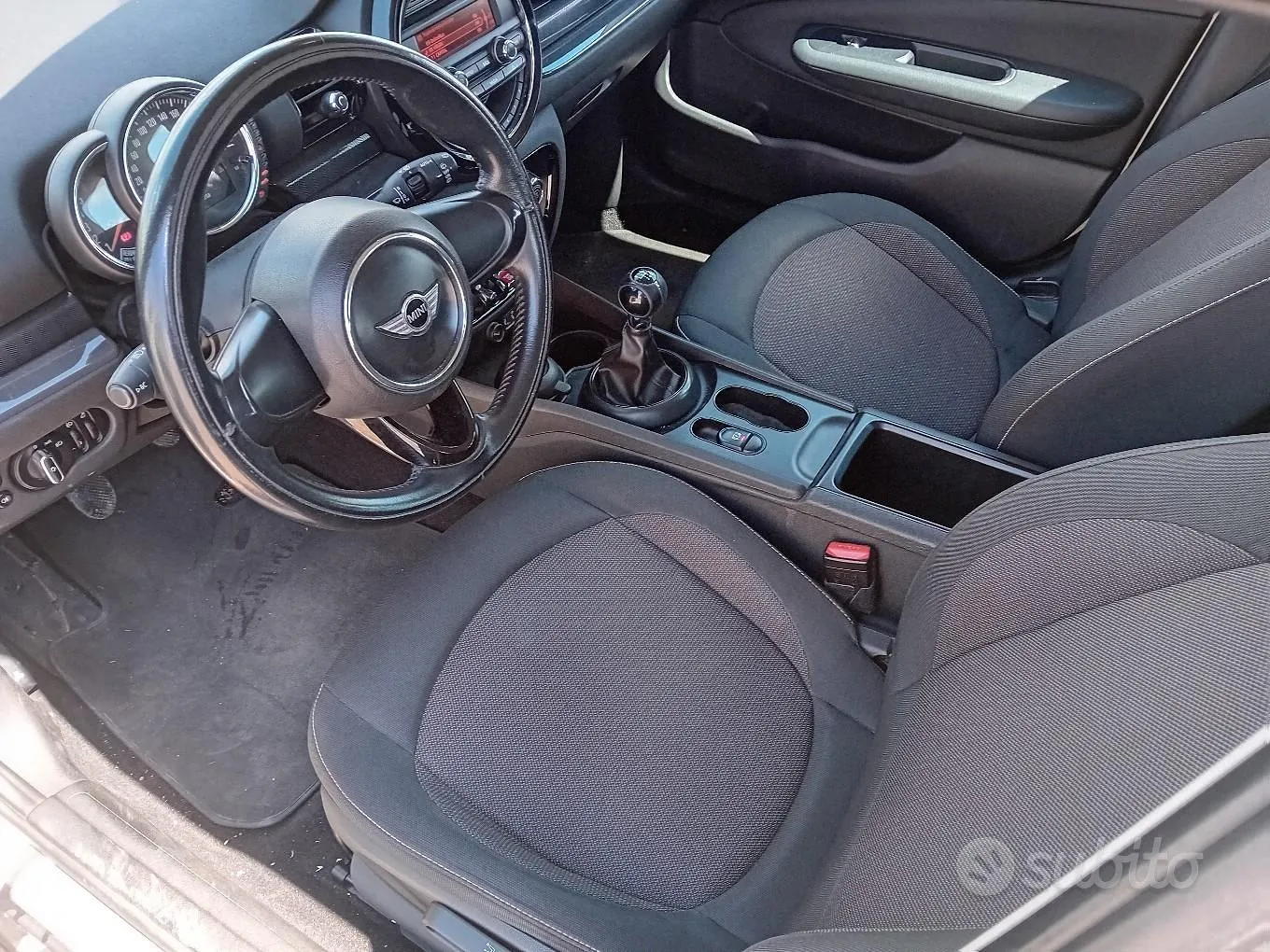 Mini Mini Clubman 2016 photo 3