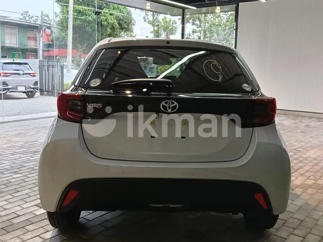 Toyota Yaris 2024 photo 3