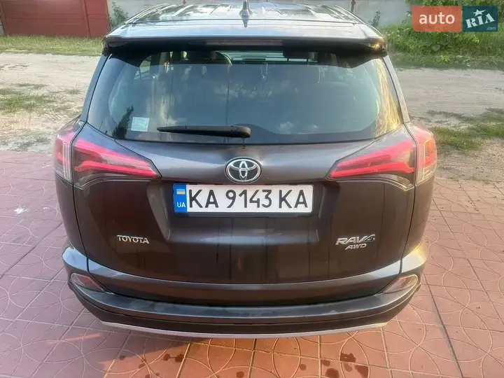 Toyota Rav4 2018 photo 5
