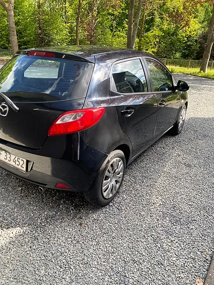 Mazda 2 2008 photo 3