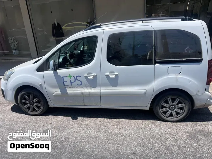 Peugeot Partner 2018 photo 2