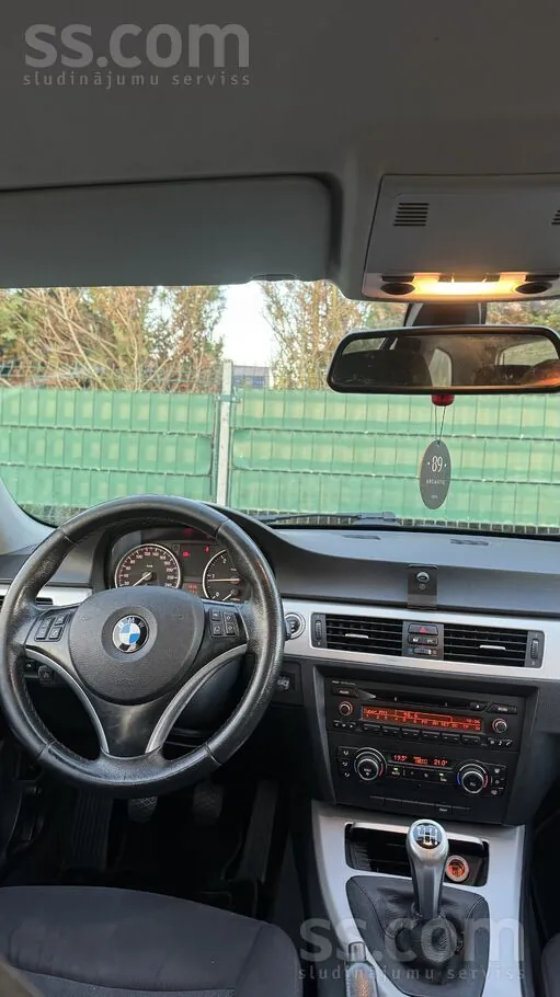 BMW 320D 2010 photo 5