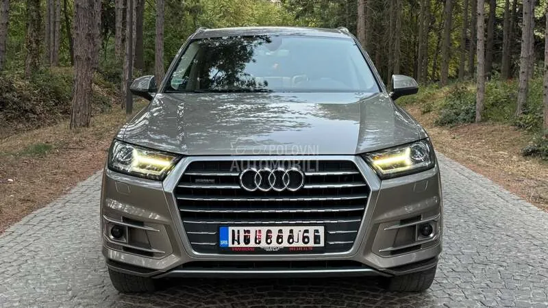 Audi Q7 2015 photo 3