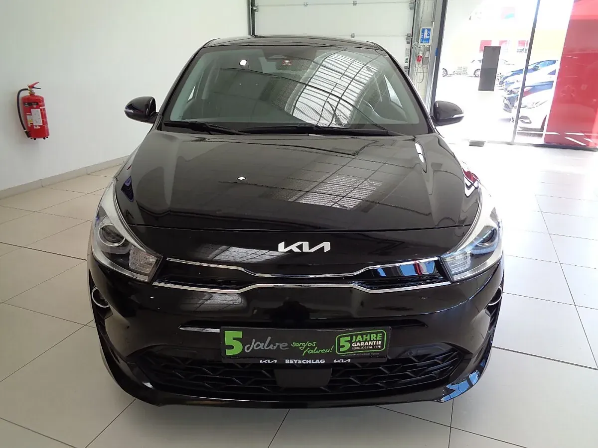 Kia Rio 2023 photo 3