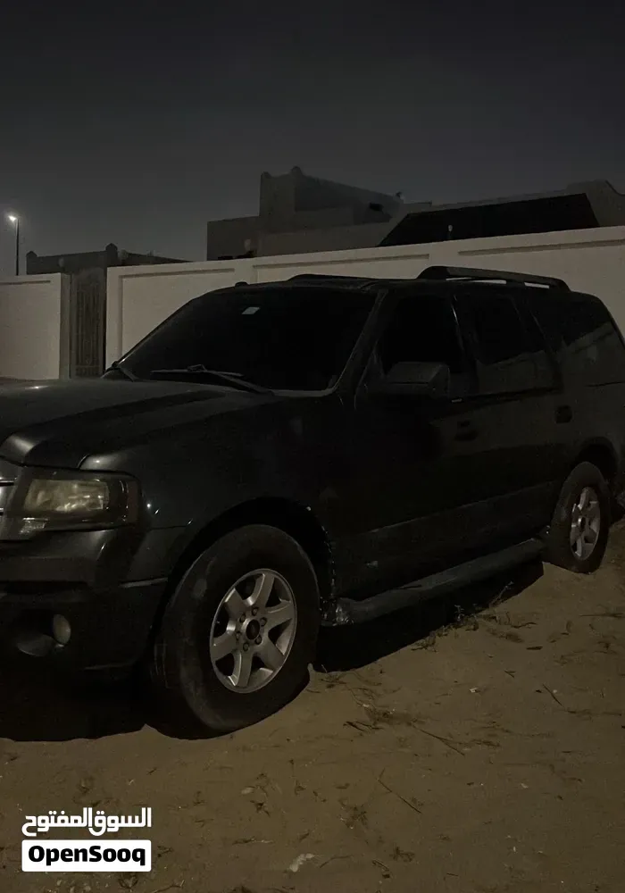 Ford Expedition 2017 photo 2