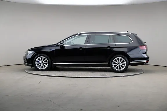 Volkswagen Passat 2021 photo 4