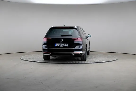 Volkswagen Passat 2021 photo 5