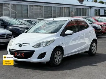Mazda Demio 2013 photo 4