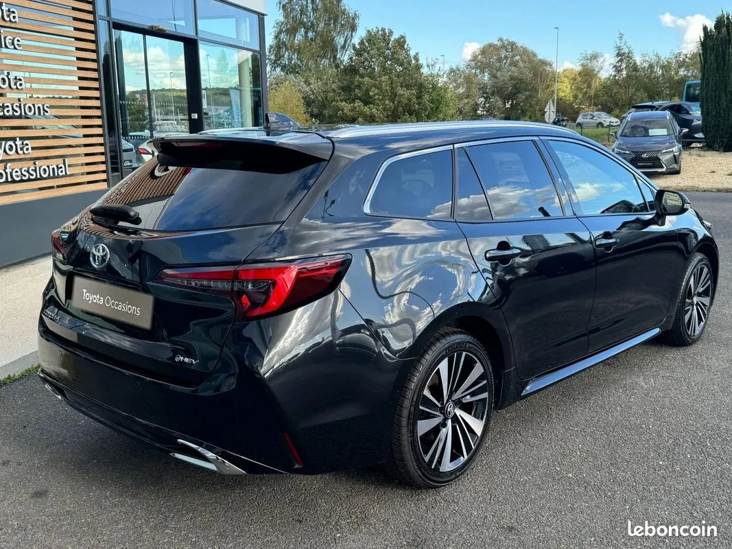 Toyota Corolla 2025 photo 5