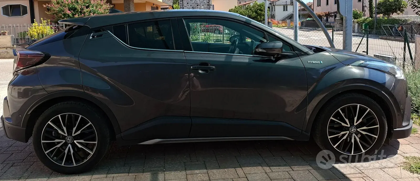 Toyota C-Hr 2018 photo 4
