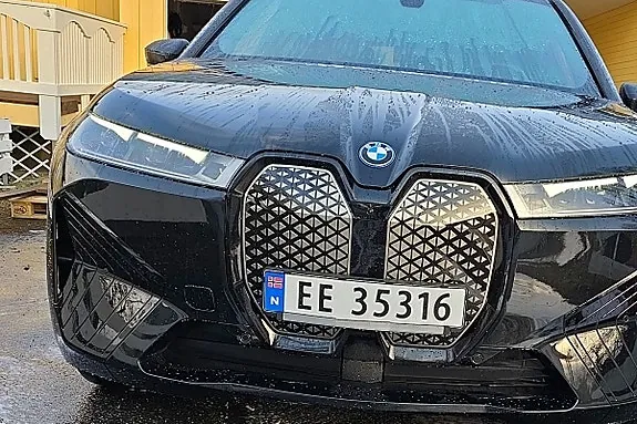 BMW Ix 2022 photo 3