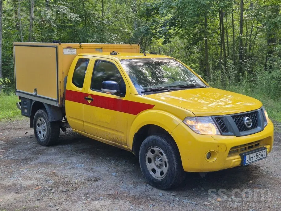 Nissan Navara 2013 photo 2