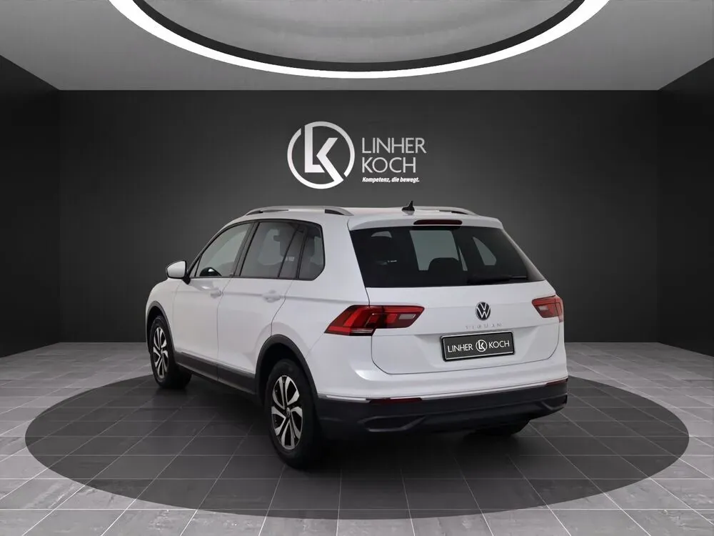Volkswagen Tiguan 2022 photo 3
