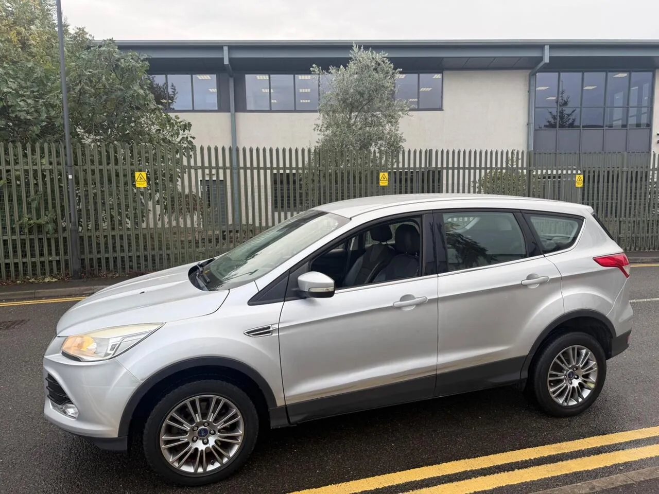 Ford Kuga 2014 photo 4