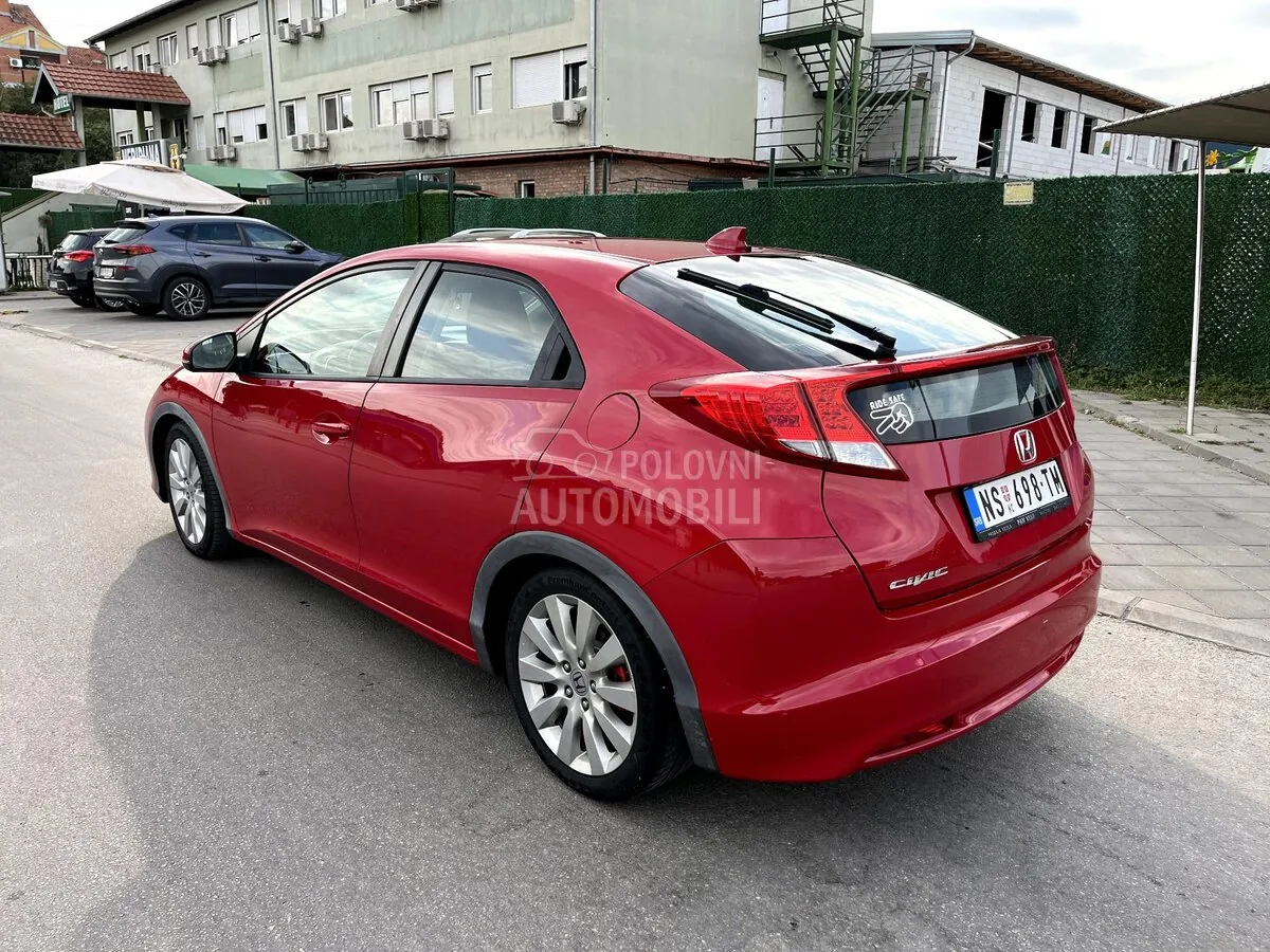 Honda Civic 2012 photo 3