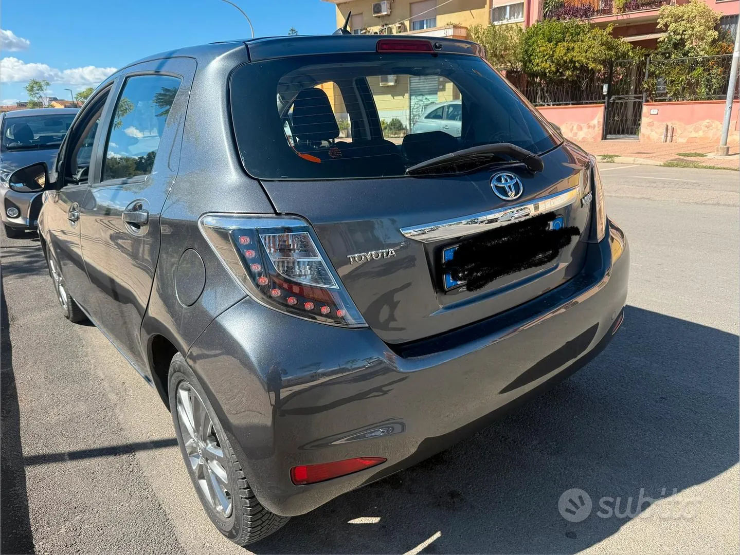 Toyota Yaris 2014 photo 2